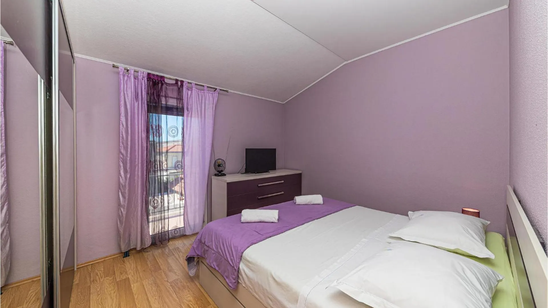 Stunning Apartment In Plano With House Sea View Kroatië